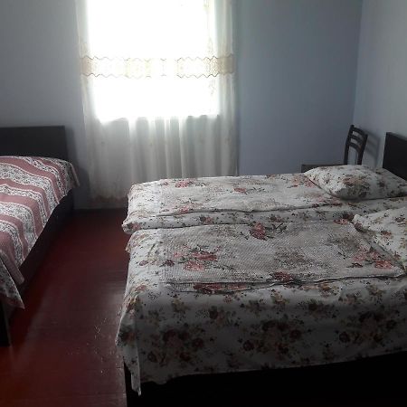 באטומי Joni Guest House מראה חיצוני תמונה