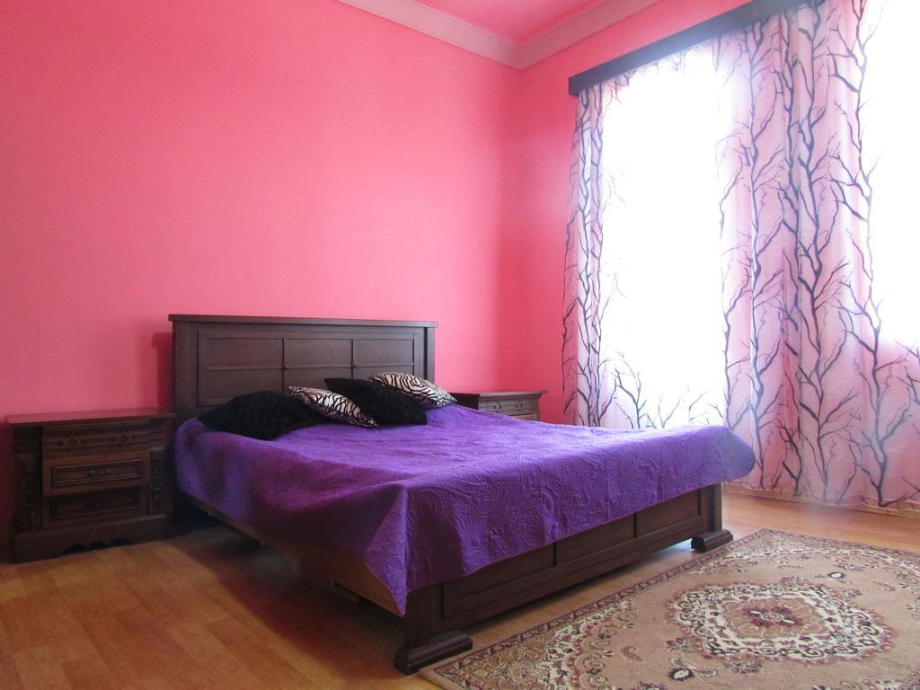 באטומי Joni Guest House מראה חיצוני תמונה