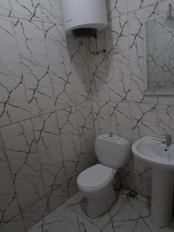 באטומי Joni Guest House מראה חיצוני תמונה